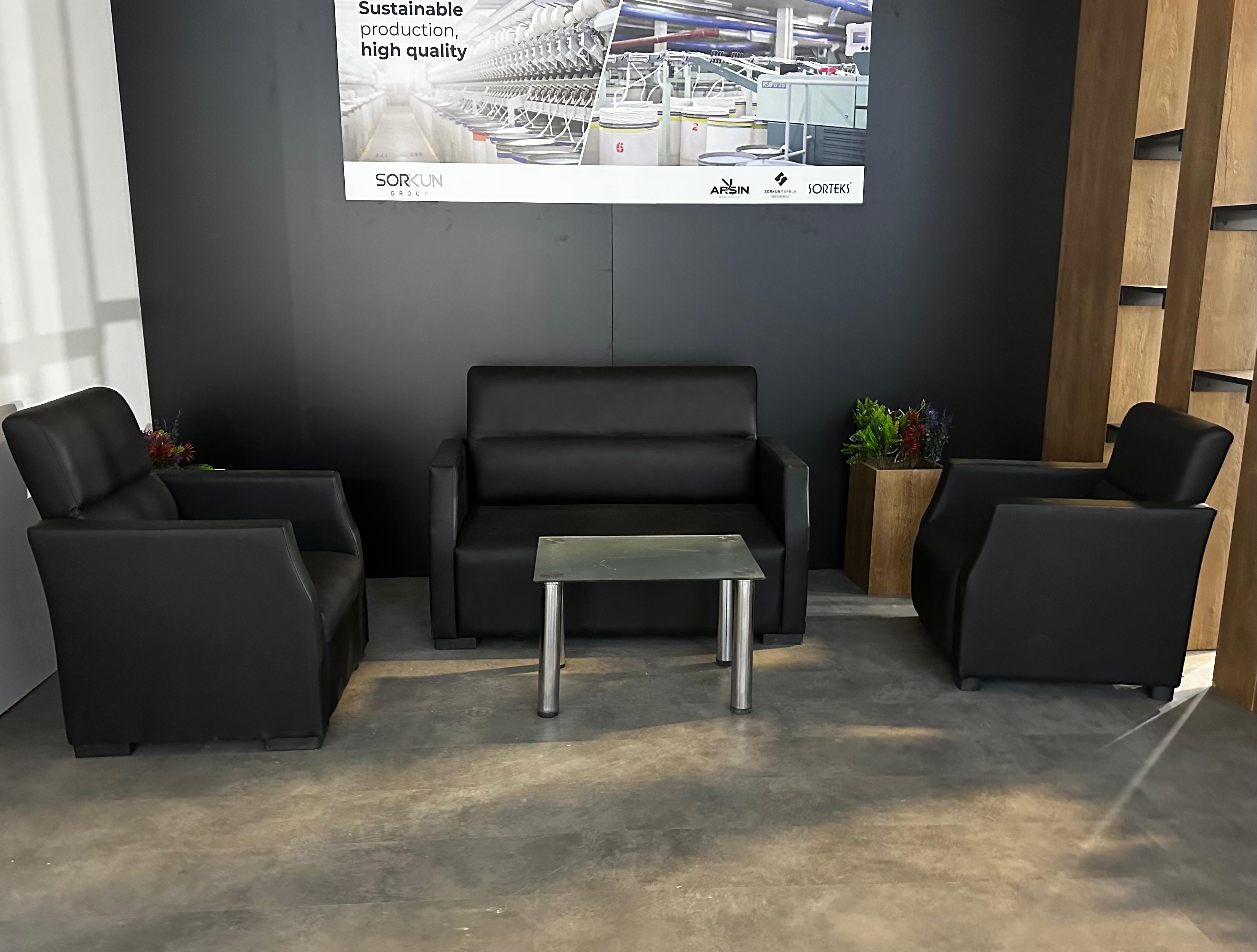 Standart siyah koltuk takımı